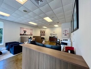 1514 S Church St, Charlotte, NC for lease Interior Photo- Image 2 of 6