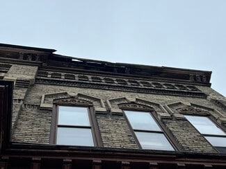 Plus de détails pour 2 Tayco St, Menasha, WI - Multi-résidentiel à vendre