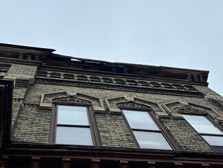 Plus de détails pour 2 Tayco St, Menasha, WI - Multi-résidentiel à vendre