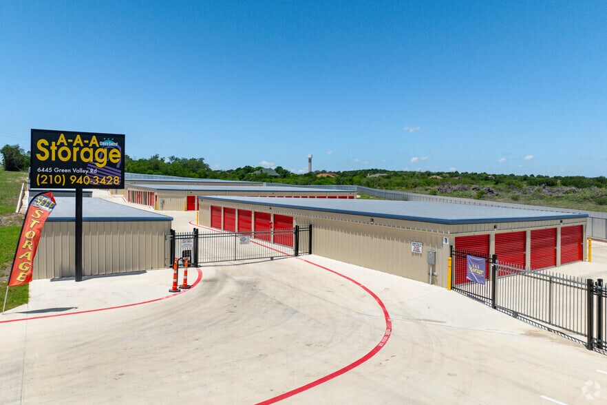 6445 Green Valley Rd, Cibolo, TX à vendre - Photo du bâtiment - Image 1 de 20