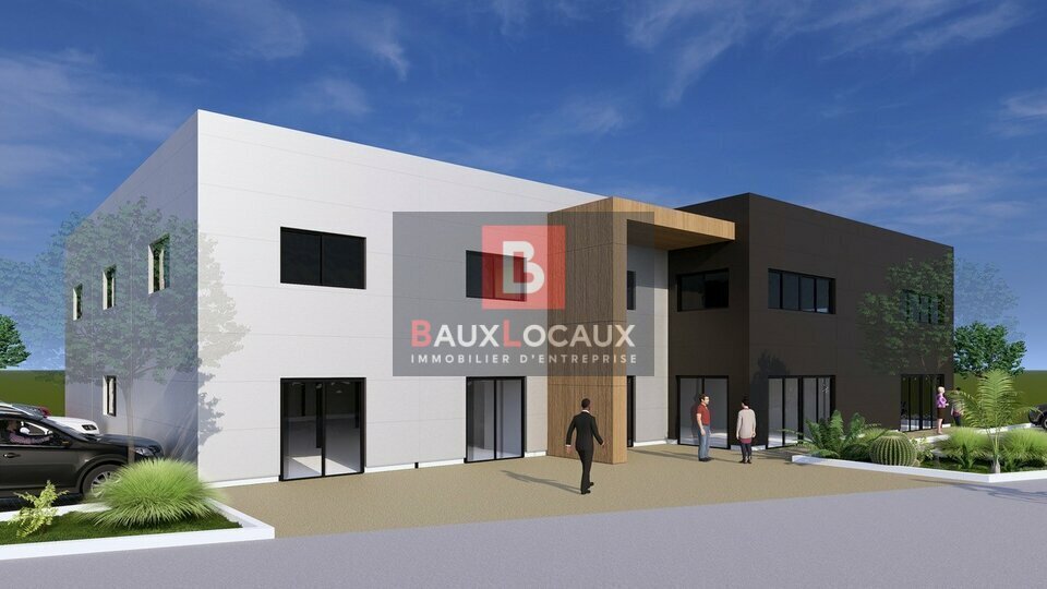Retail in Sénas for lease Building Photo- Image 1 of 3