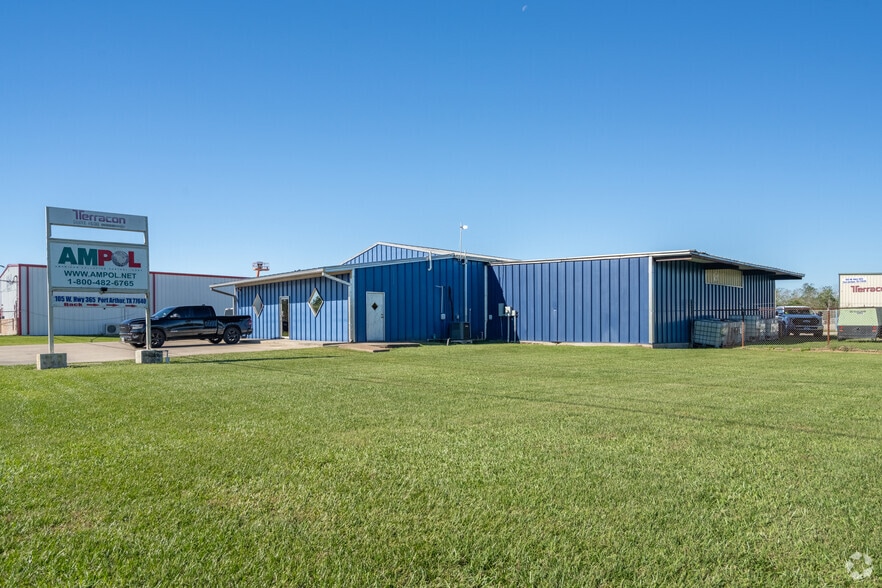 105 W 365 Hwy, Port Arthur, TX for lease - Building Photo - Image 1 of 19
