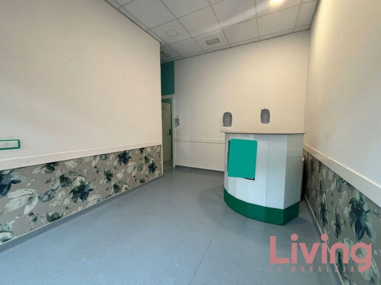 Office/Retail in Alcalá de Henares, Madrid for lease - Interior Photo - Image 2 of 3