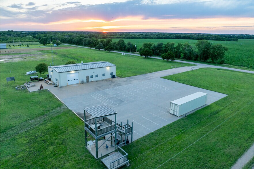 6415 W 95th St S, Clearwater, KS à vendre - Photo du bâtiment - Image 3 de 7