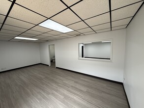 8711 Burnet Rd, Austin, TX for lease Interior Photo- Image 1 of 3