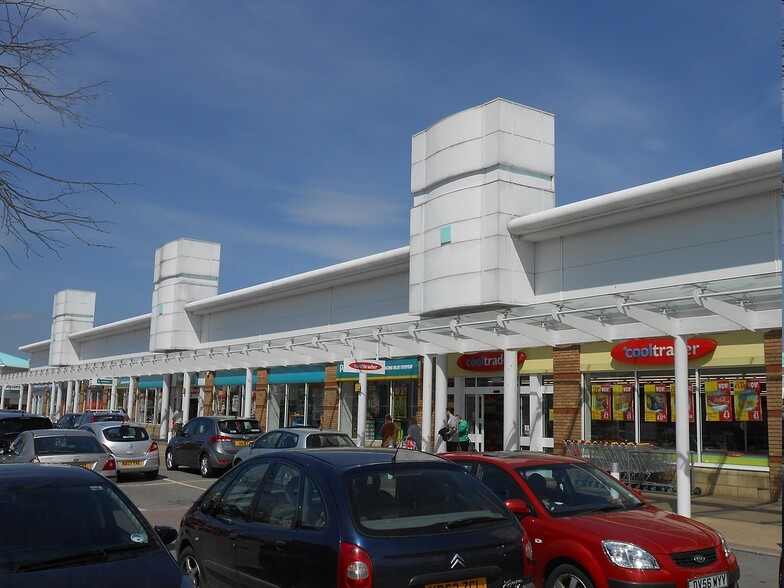 4 Island Green Shopping Centre, Wrexham à vendre - Photo principale - Image 1 de 1