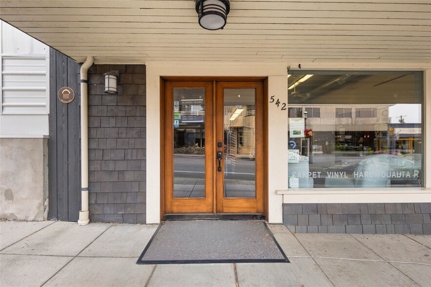 542 Main St, Edmonds, WA à vendre - Photo du bâtiment - Image 3 de 32