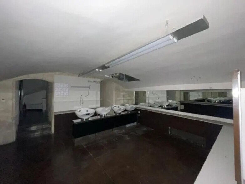15 Rue Boissy D'Anglas, Paris for lease - Interior Photo - Image 3 of 4