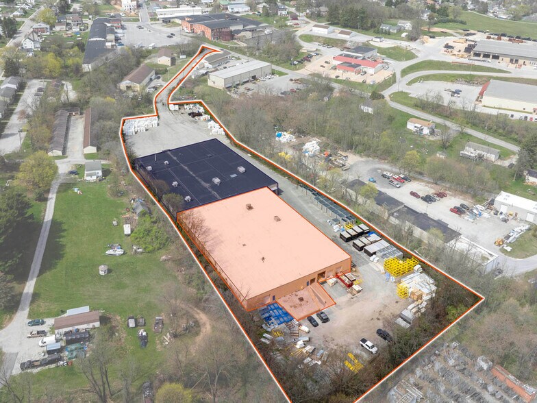 400 E Locust St, Dallastown, PA à louer - Photo du bâtiment - Image 3 de 13