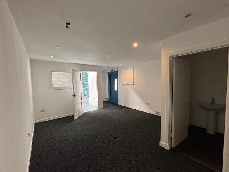 Cubitt Ct, Bellshill à louer - Photo du bâtiment - Image 2 de 5