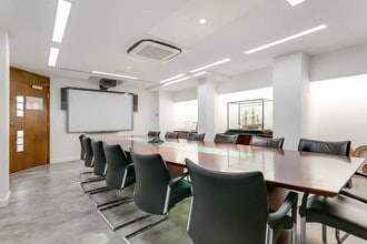 8 Baltic St E, London for lease Interior Photo- Image 1 of 4