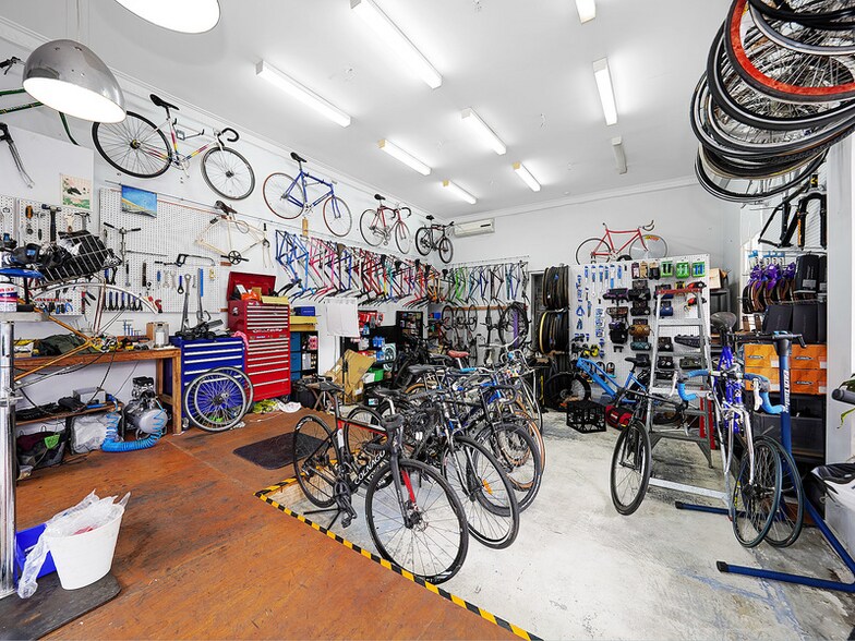 559 King St, Newtown for sale - Interior Photo - Image 3 of 7
