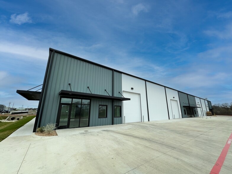 216 Benelli, Round Rock, TX à louer - Photo du bâtiment - Image 3 de 8