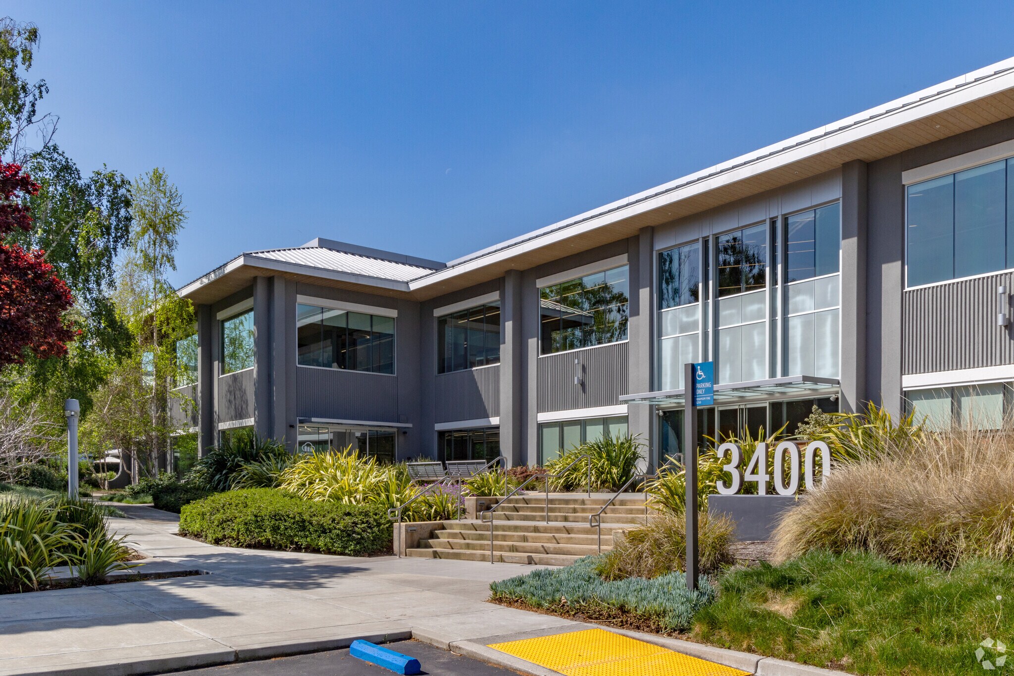 3400 Central Expy, Santa Clara, CA à louer Photo du bâtiment- Image 1 de 16