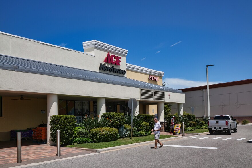 1200-1350 S Tamiami Trl, Osprey, FL à louer - Photo du bâtiment - Image 3 de 8