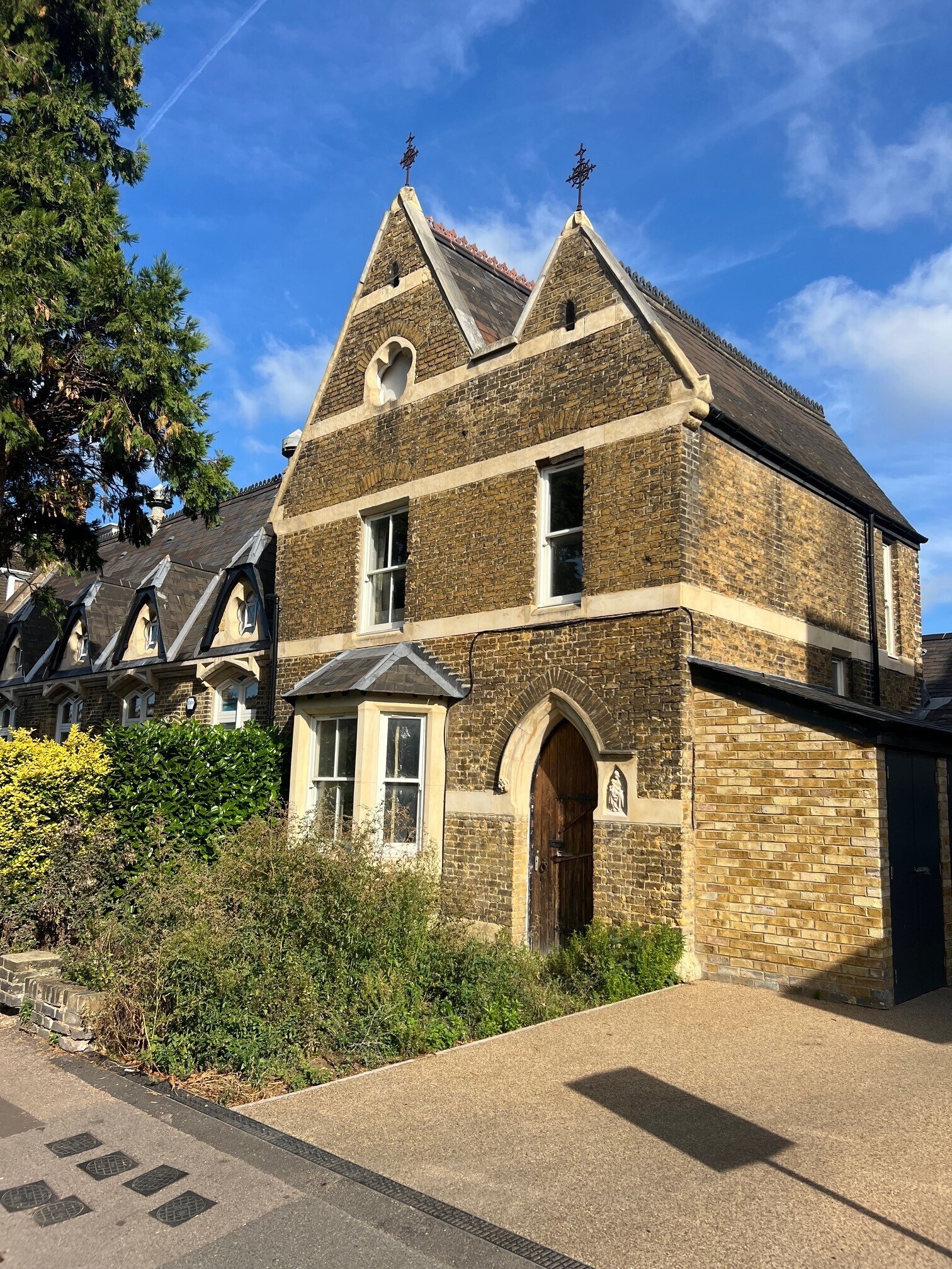 21 Park Ln, Richmond à louer Photo du bâtiment- Image 1 de 2