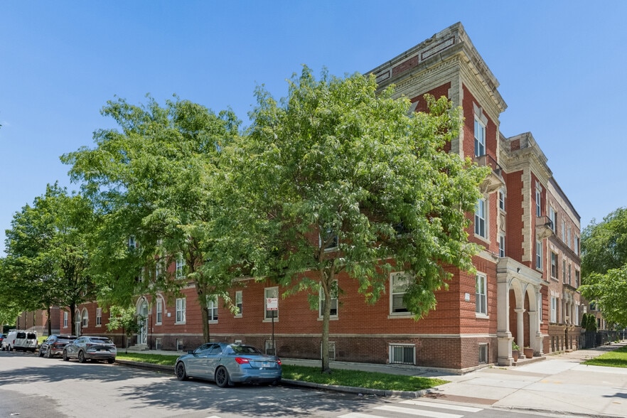 4601 S Indiana Ave, Chicago, IL for sale - Building Photo - Image 2 of 10