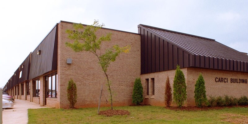 7822-7860 Beechcraft Ave, Gaithersburg, MD à louer - Photo du bâtiment - Image 3 de 11