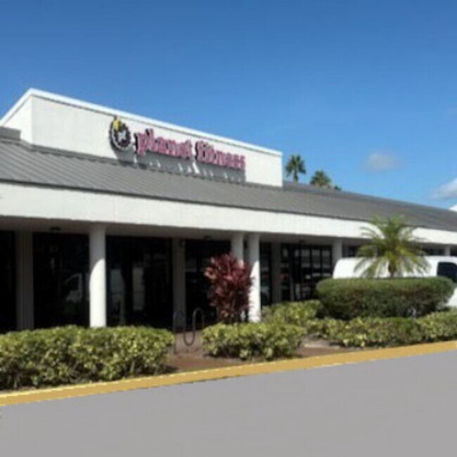 More details for 18600-18760 NW 67th Ave, Miami Lakes, FL - Retail for Lease