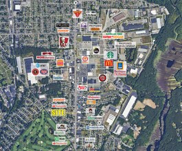 275 Newport Ave, Rumford, RI à louer Aérien- Image 2 de 4