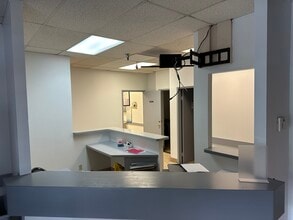 1617 E 1st St, Santa Ana, CA à louer Photo du bâtiment- Image 2 de 11