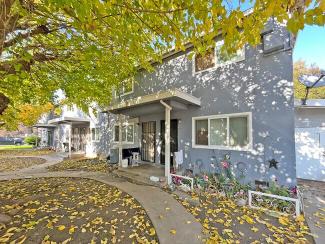 Plus de détails pour 6221-6225 39th St, Sacramento, CA - Multi-résidentiel à vendre