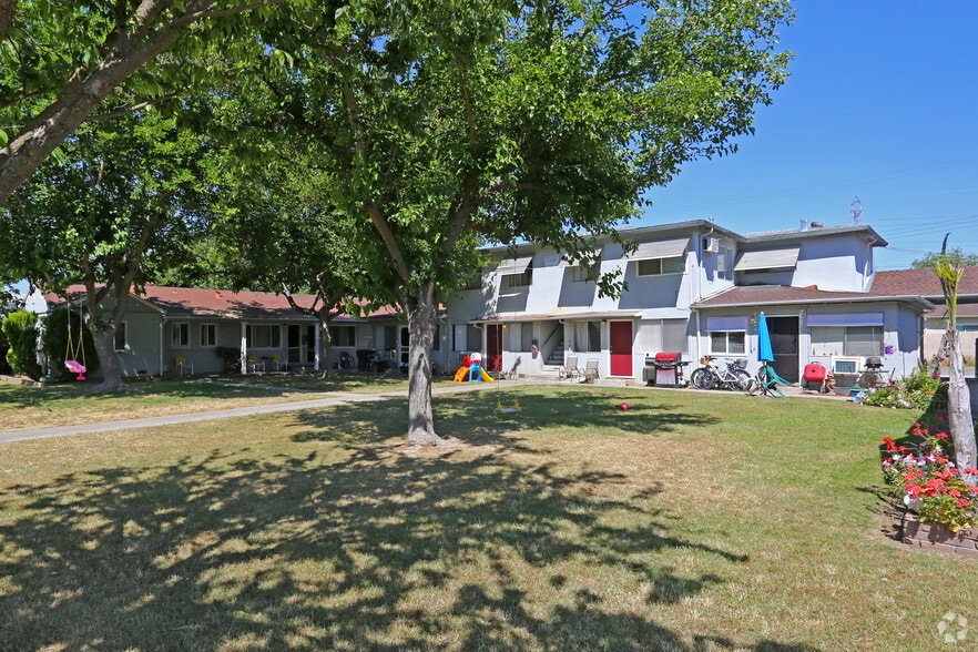 3728-3732 Lily St, Sacramento, CA for sale - Building Photo - Image 1 of 43