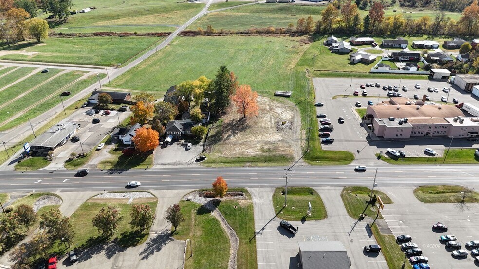 451 Jackson Pike, Gallipolis, OH à vendre - Photo du bâtiment - Image 2 de 10