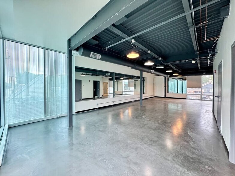 500-520 W 75th St, Kansas City, MO à louer - Photo intérieure - Image 3 de 9