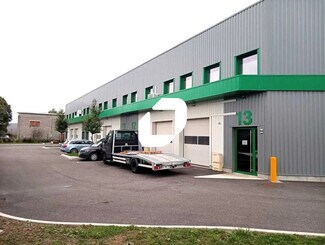 Plus de détails pour Local d'activités à louer