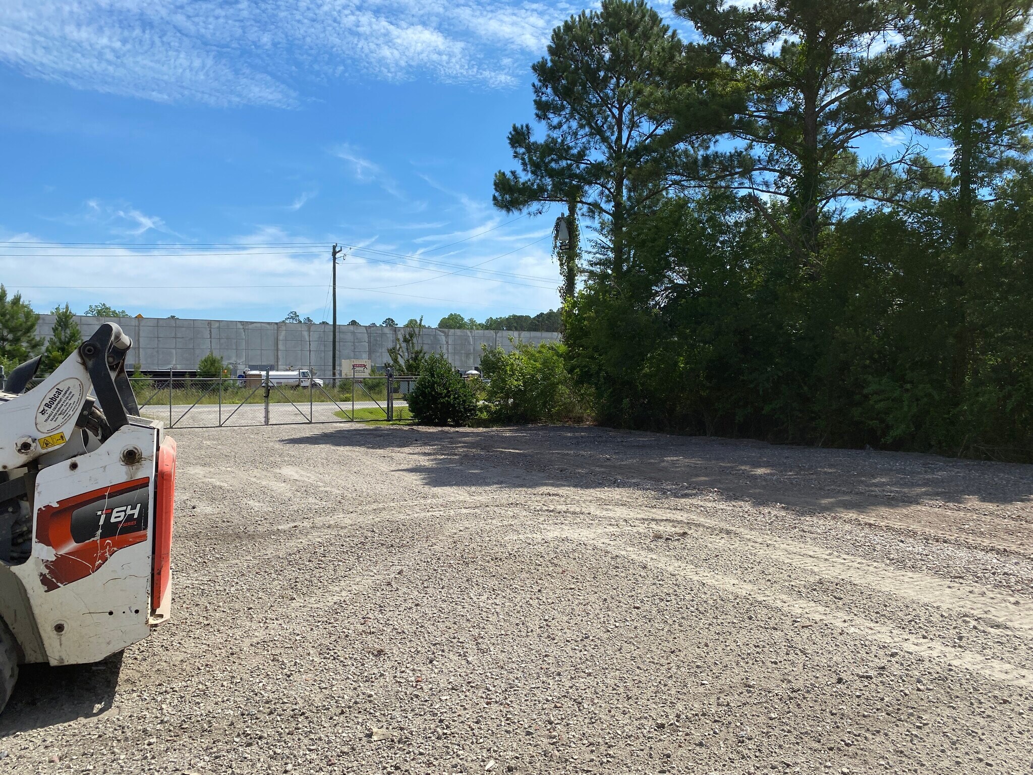 9049 Industrial Blvd NE, Leland, NC for lease Interior Photo- Image 1 of 4