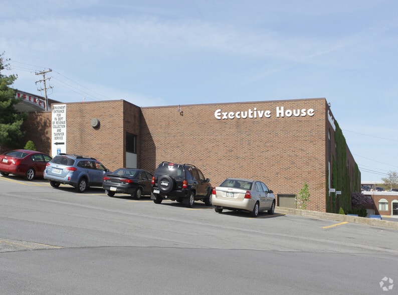 615 Howard Ave, Altoona, PA for lease - Building Photo - Image 2 of 14