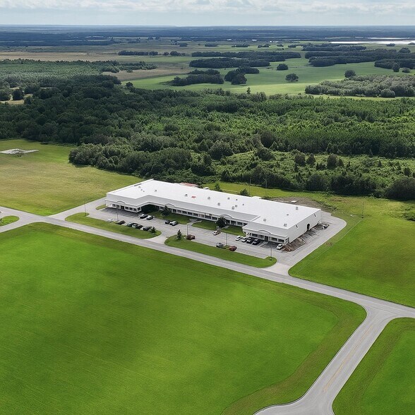 1750 Longleaf Blvd, Lake Wales, FL à vendre - Photo du bâtiment - Image 1 de 29