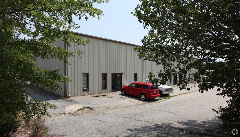 9212 Poston Rd, Jonesboro, GA for sale - Building Photo - Image 1 of 1