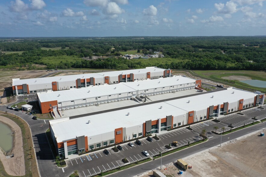 11600 Trade Park Way, San Antonio, FL for lease - Building Photo - Image 2 of 4