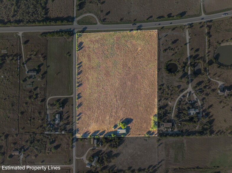 TX 80, Martindale, TX à vendre - Photo du bâtiment - Image 3 de 36