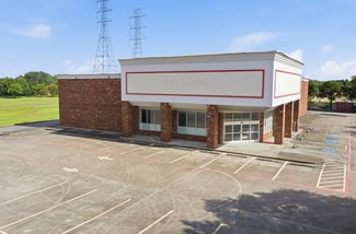 More details for 2700 W Main St, League City, TX - Retail for Sale
