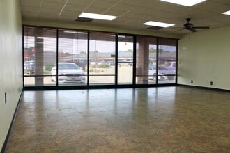 3202-3262 Kimball Ave, Manhattan, KS for lease Interior Photo- Image 1 of 8