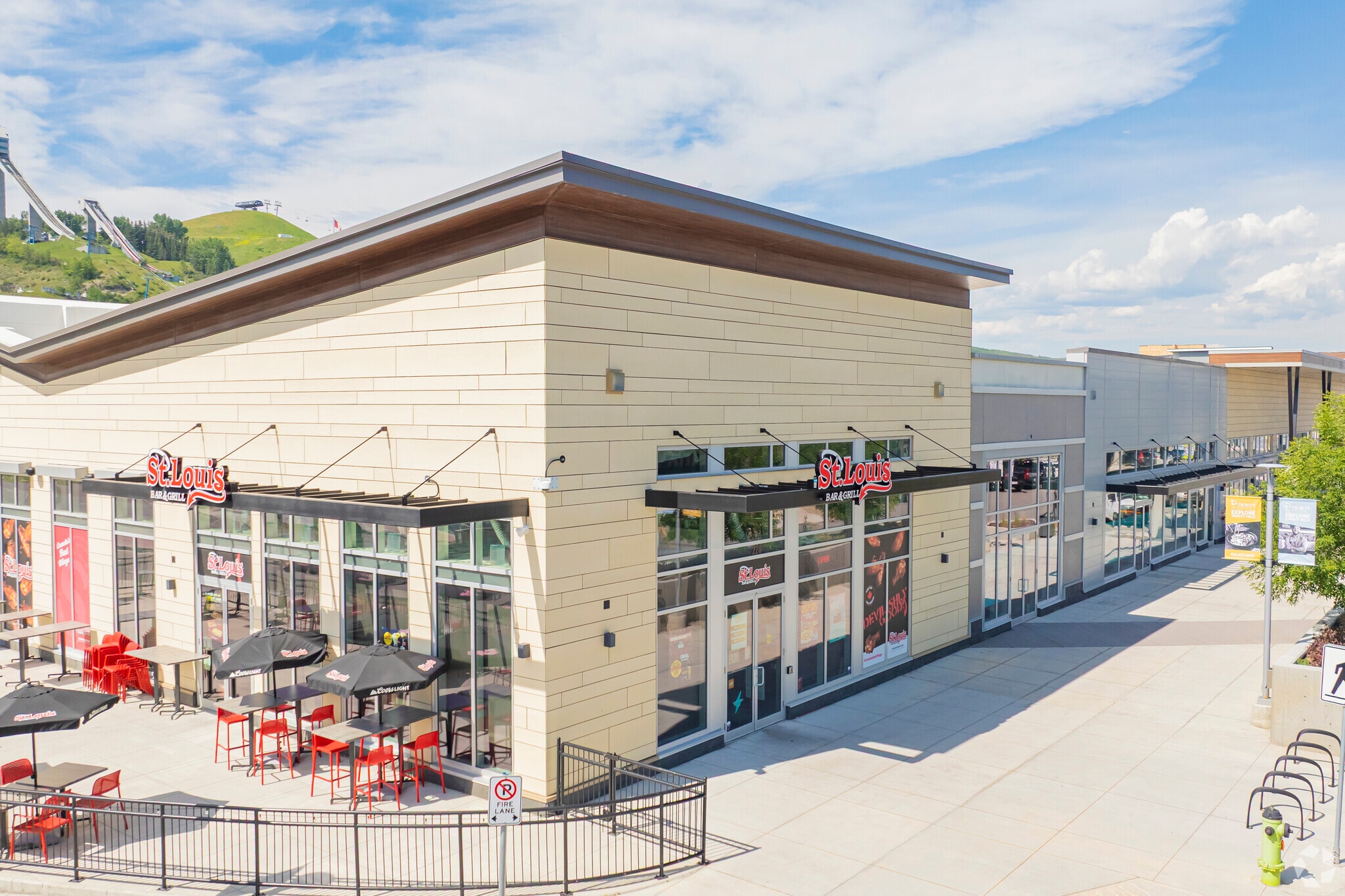 2200 Na'a Cmn SW, Calgary, AB for sale Primary Photo- Image 1 of 1