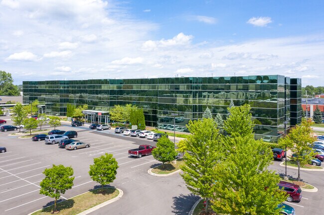 Plus de détails pour 28345 Beck Rd, Wixom, MI - Coworking à louer