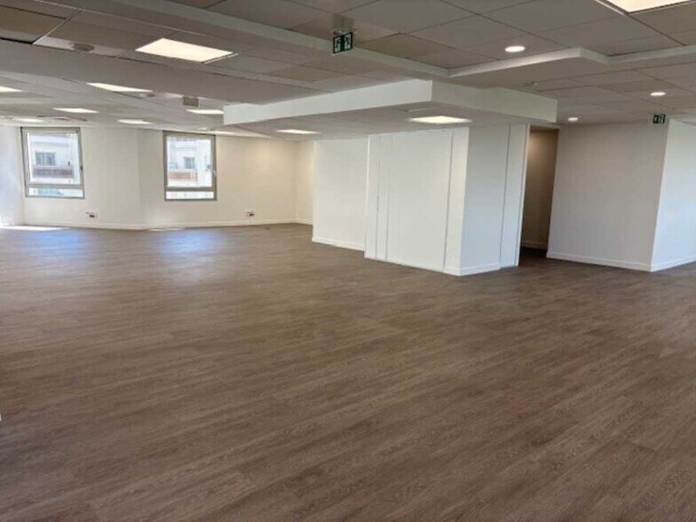 Bureau dans Joinville-le-Pont à louer - Photo intérieure - Image 3 de 9