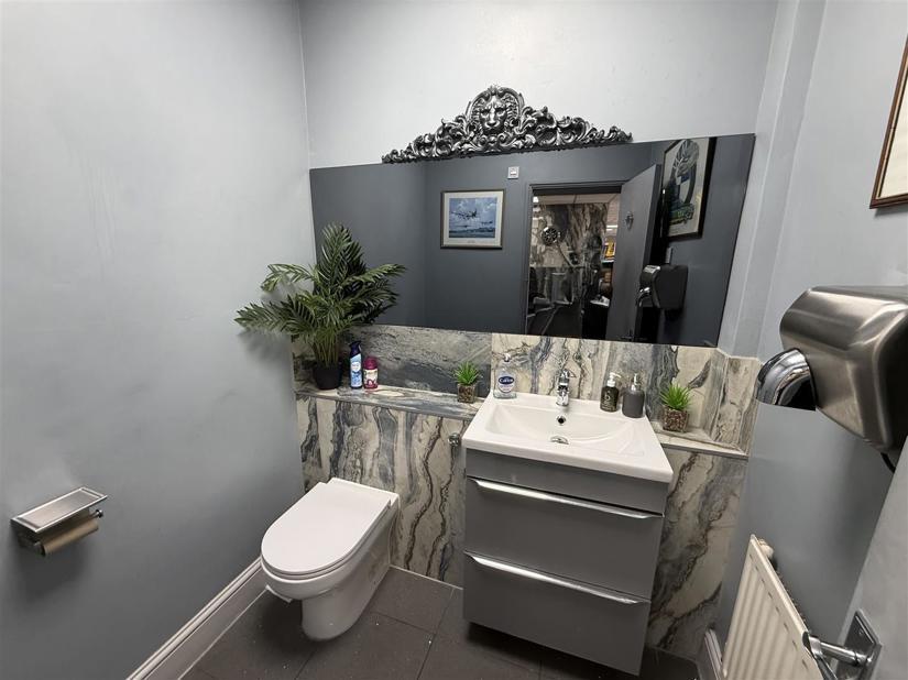 31A Darnley Rd, Gravesend for lease Interior Photo- Image 1 of 4
