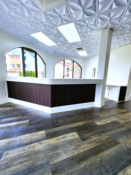 8700-8730 Thomas Dr, Panama City, FL à louer - Photo du bâtiment - Image 2 de 36