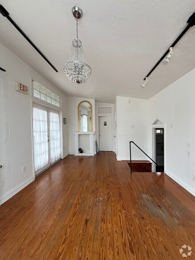 719 W Gray St, Houston, TX à louer Photo intérieure- Image 1 de 1