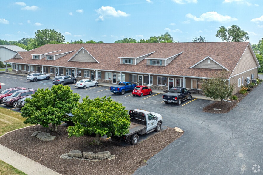 2502 Beech St, Valparaiso, IN for sale - Building Photo - Image 1 of 30