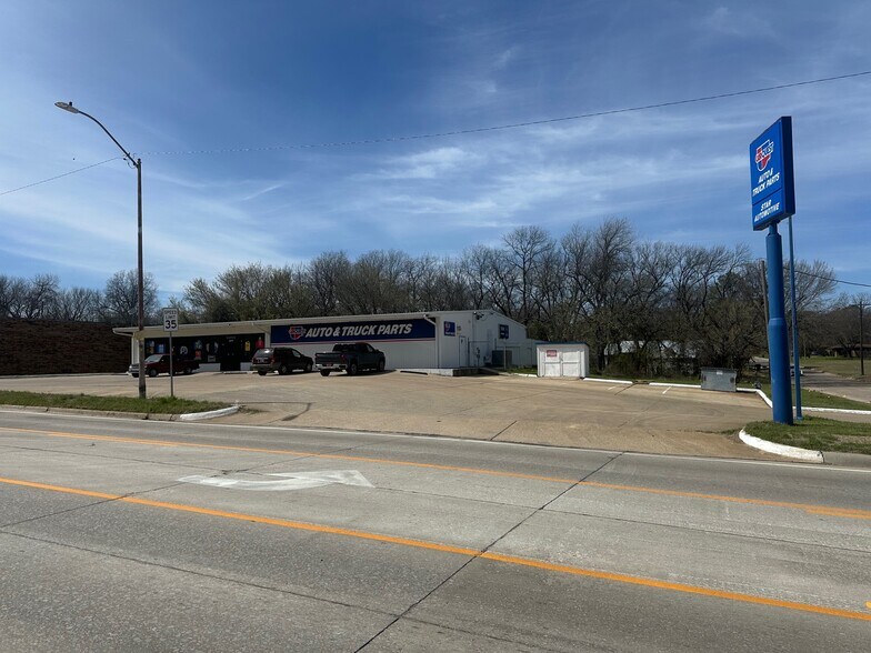 1017 N Washington St, Ardmore, OK à vendre - Photo du bâtiment - Image 2 de 24