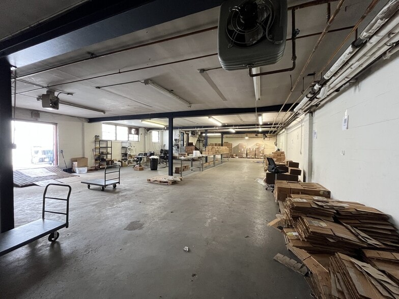 4461 Bronx Blvd, Bronx, NY à louer - Photo du bâtiment - Image 2 de 3