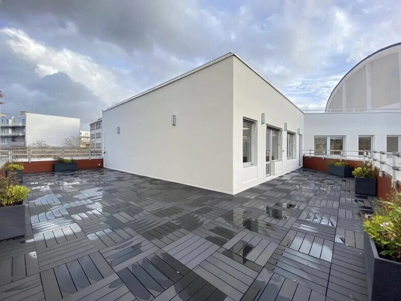 Bureau dans Boulogne-Billancourt à louer - Photo du bâtiment - Image 2 de 11