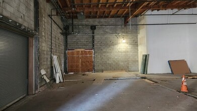 3885-3977 Cochran St, Simi Valley, CA for lease Interior Photo- Image 1 of 3