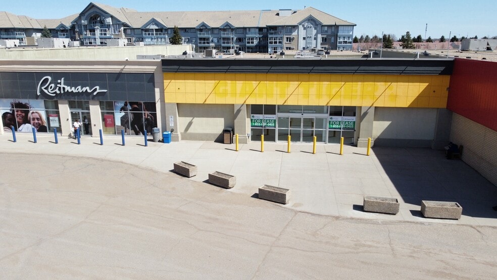 3201 13th Ave SE, Medicine Hat, AB à louer - Photo du bâtiment - Image 2 de 9